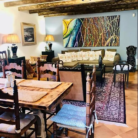 Masia Mimosa Lägenhet